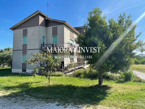 appartamento in vendita a Montalto delle Marche in zona Madonna del Lago
