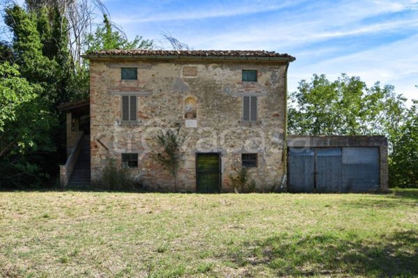 casa indipendente in vendita a Montedinove