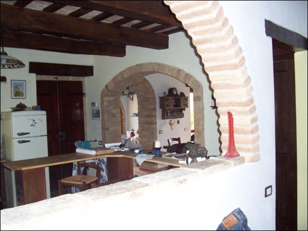 casa indipendente in vendita a Montedinove