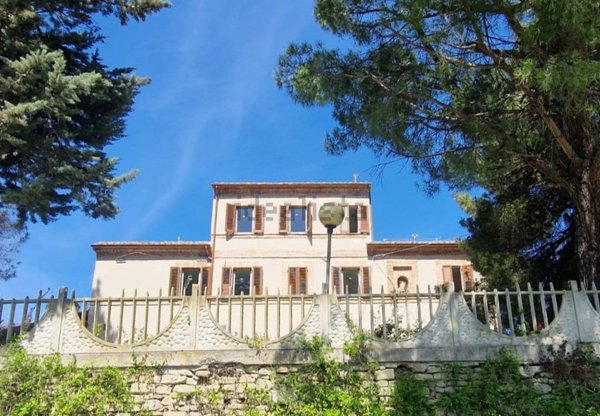 casa indipendente in vendita a Montedinove