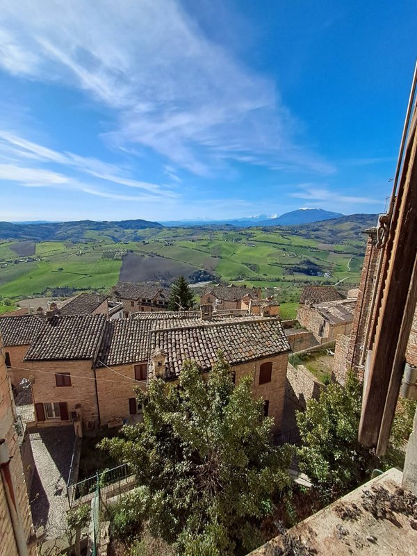 casa indipendente in vendita a Montedinove