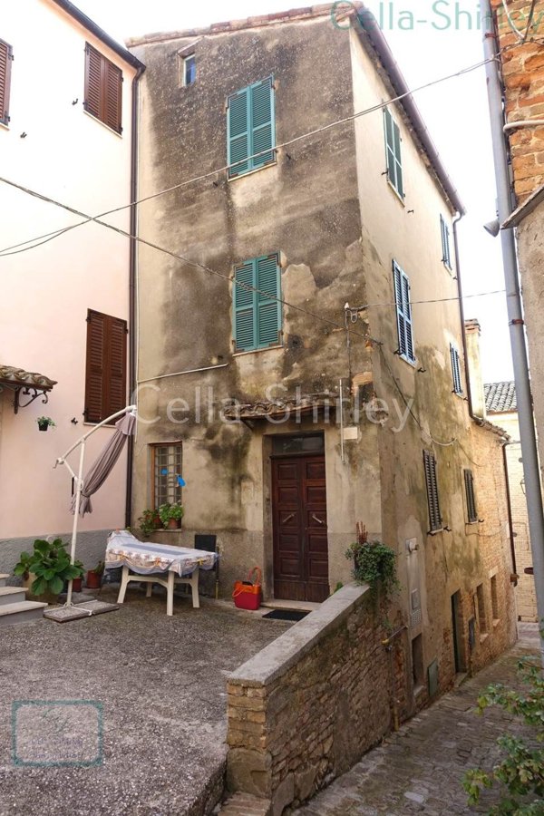 casa indipendente in vendita a Montedinove