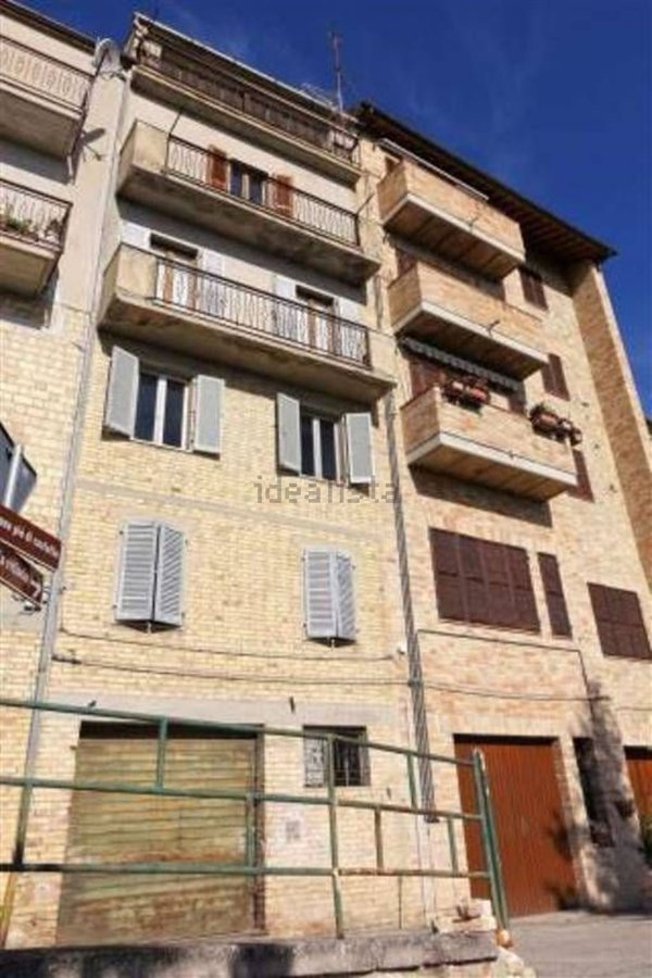 casa indipendente in vendita a Montedinove