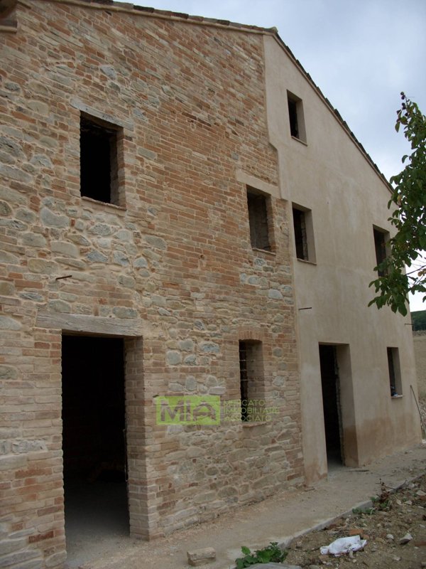 casa indipendente in vendita a Montedinove