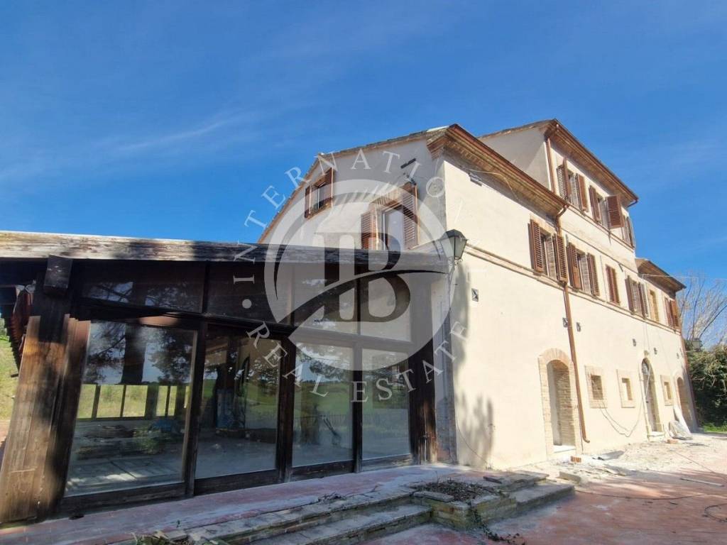 casa indipendente in vendita a Montedinove