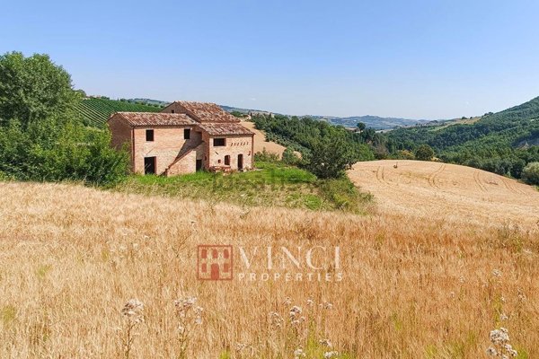 casale in vendita a Montedinove
