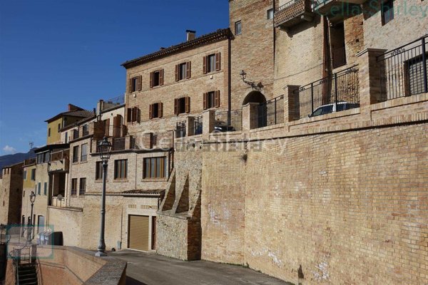 casa indipendente in vendita a Montedinove