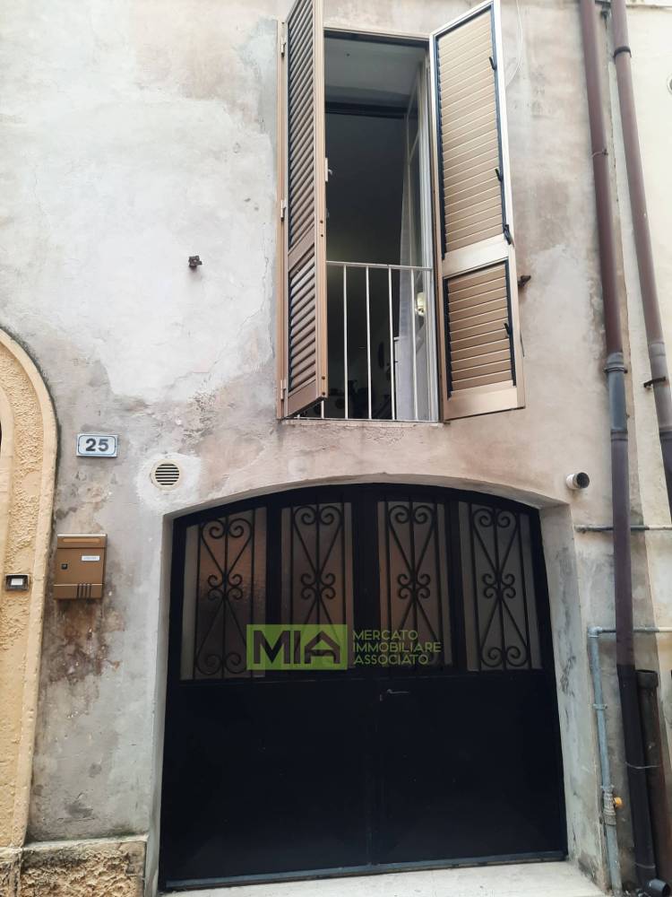 casa indipendente in vendita a Montefiore dell'Aso