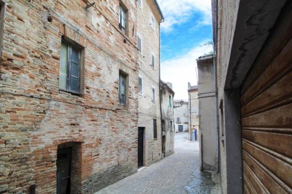 casa indipendente in vendita a Montefiore dell'Aso
