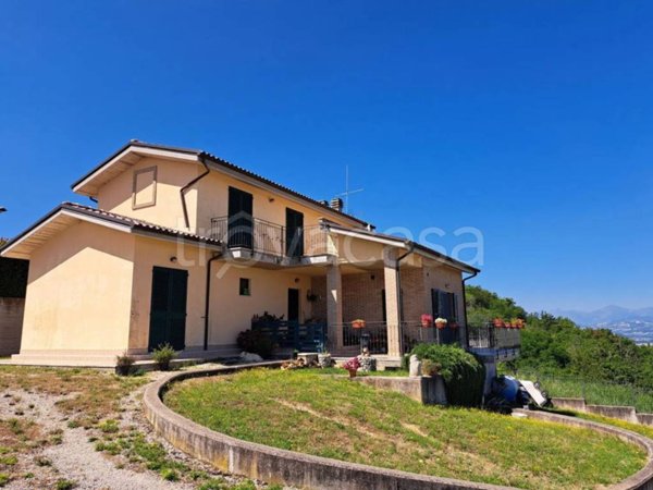 casa indipendente in vendita a Montefiore dell'Aso