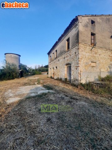 casa indipendente in vendita a Montefiore dell'Aso