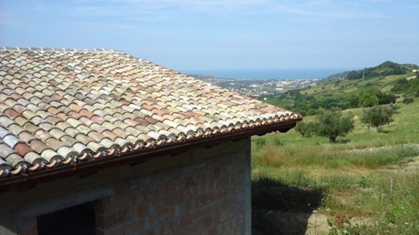 casa indipendente in vendita a Montefiore dell'Aso