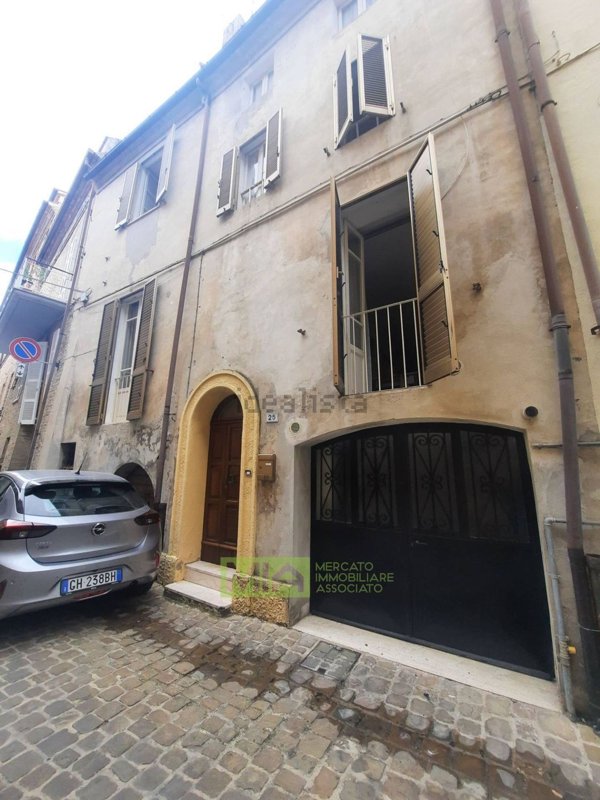 casa indipendente in vendita a Montefiore dell'Aso
