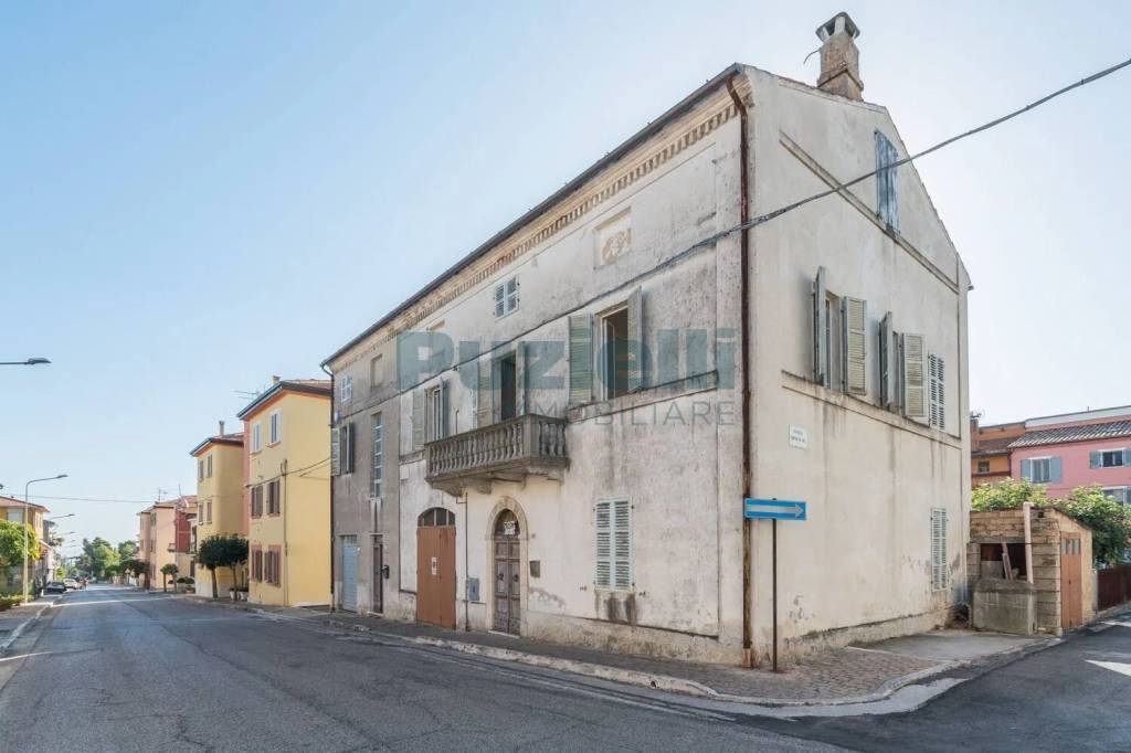 casa indipendente in vendita a Montefiore dell'Aso