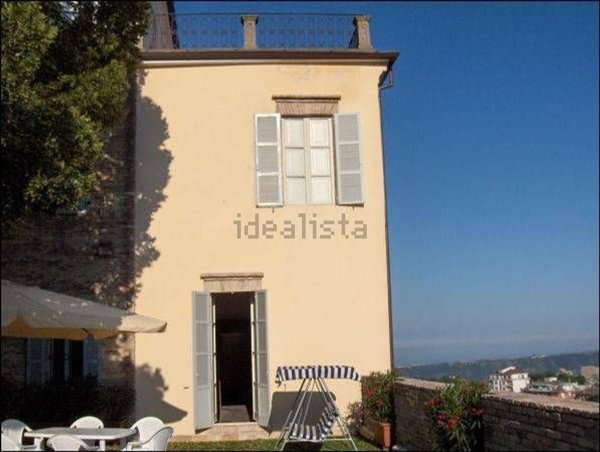 casa indipendente in vendita a Montefiore dell'Aso