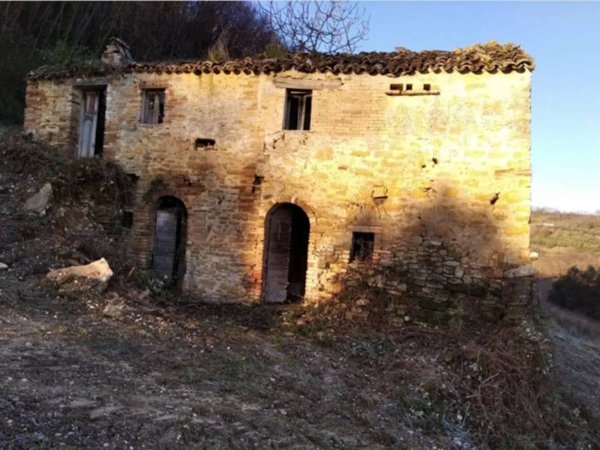 rudere in vendita a Montefiore dell'Aso