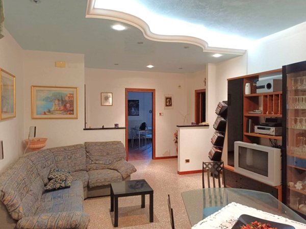 casa indipendente in vendita a Montefiore dell'Aso