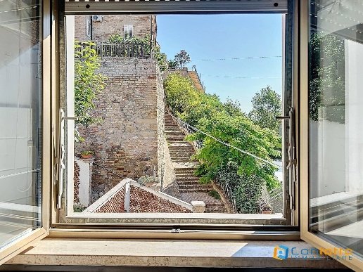 casa indipendente in vendita a Montefiore dell'Aso