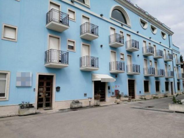 locale commerciale in vendita a Montefiore dell'Aso
