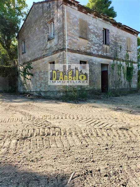 casa indipendente in vendita a Montefiore dell'Aso
