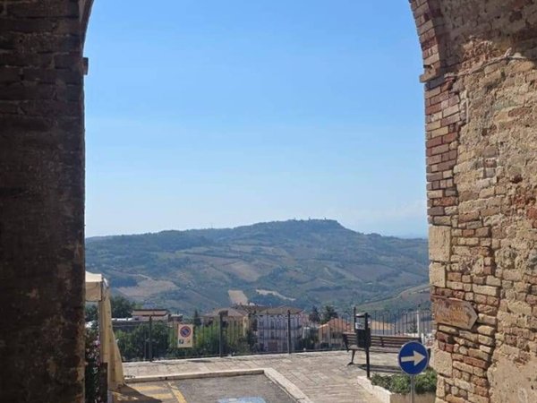 casa indipendente in vendita a Montefiore dell'Aso