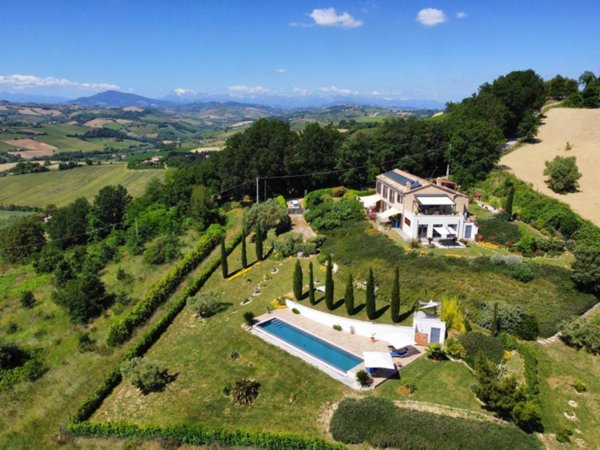 casa indipendente in vendita a Montefiore dell'Aso