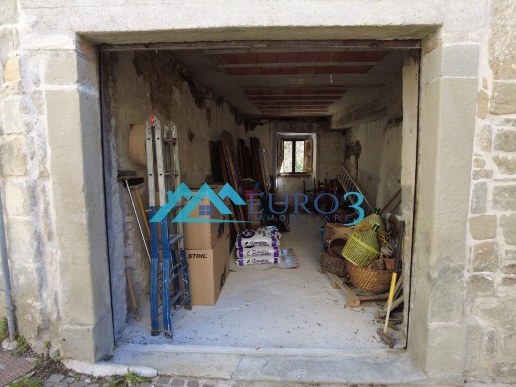 casa indipendente in vendita a Montegallo in zona Pistrino