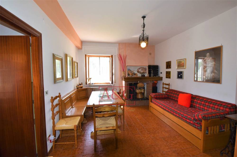 appartamento in vendita a Montemonaco