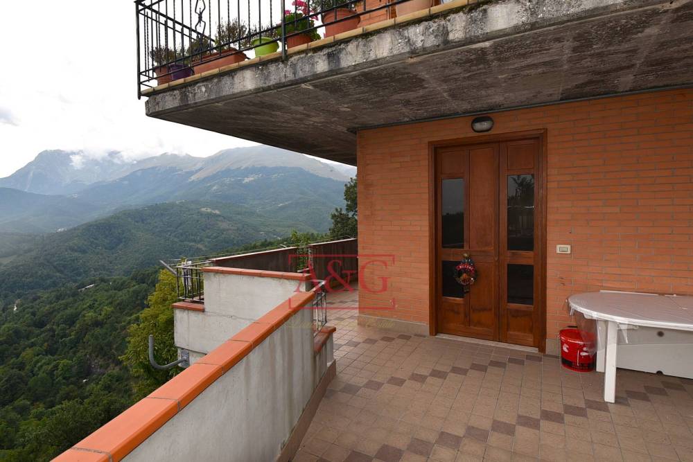 appartamento in vendita a Montemonaco