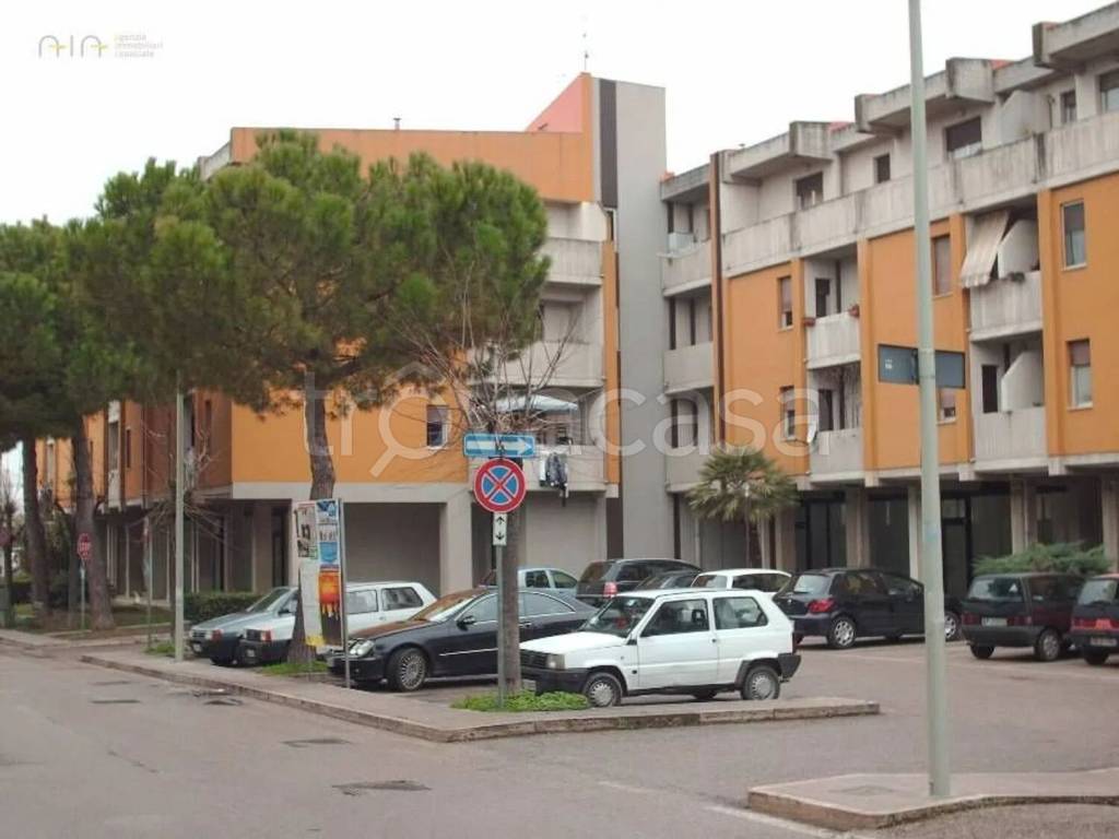 appartamento in vendita a Monteprandone in zona Centobuchi
