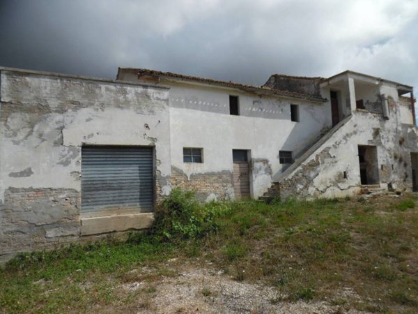 casa indipendente in vendita a Monteprandone in zona Centobuchi