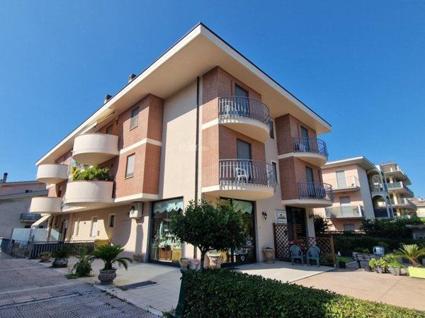 appartamento in vendita a Monteprandone in zona Centobuchi
