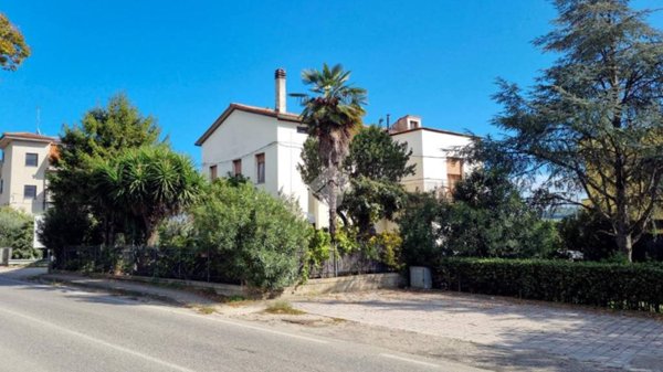 casa indipendente in vendita a Monteprandone in zona Centobuchi