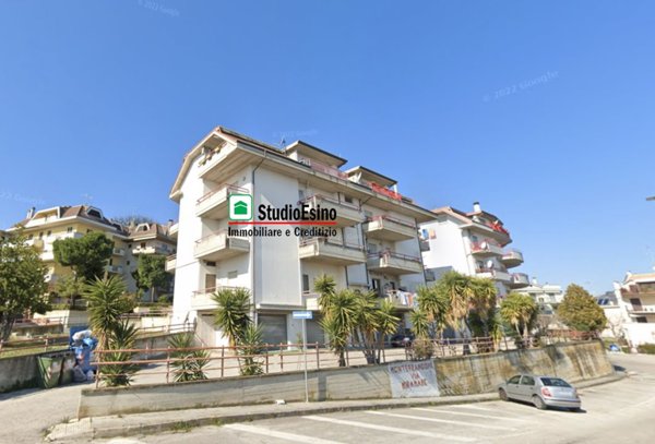 locale di sgombero in vendita a Monteprandone