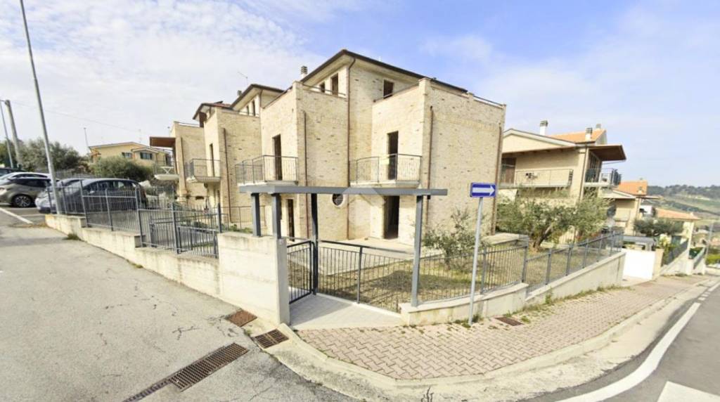 casa indipendente in vendita a Monteprandone in zona Centobuchi
