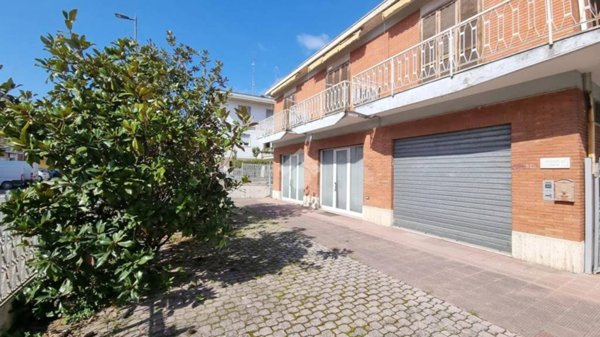 casa indipendente in vendita a Monteprandone in zona Centobuchi