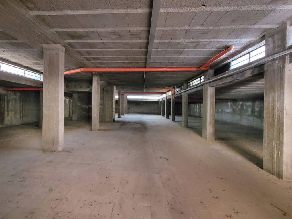 locale di sgombero in vendita a Monteprandone in zona Centobuchi