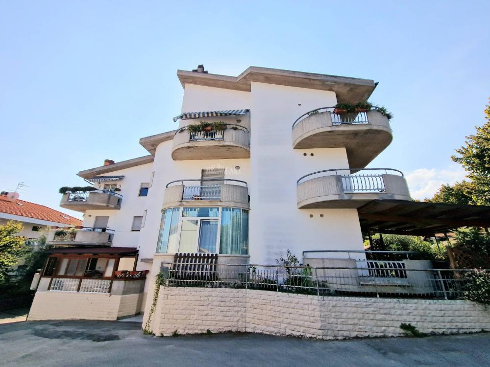 appartamento in vendita a Monteprandone in zona Centobuchi