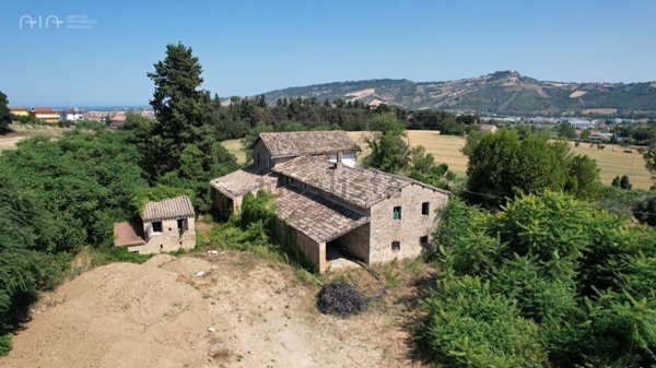 casale in vendita a Monteprandone