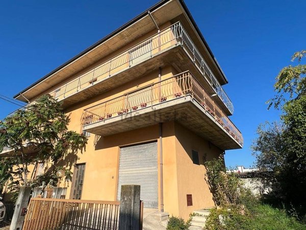 casa indipendente in vendita a Monteprandone in zona Centobuchi