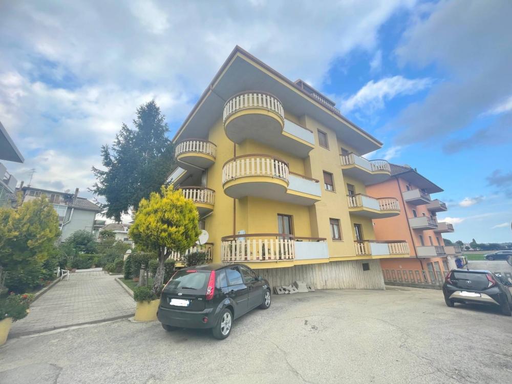 appartamento in vendita a Monteprandone in zona Centobuchi