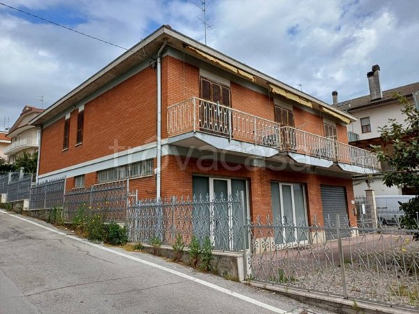 appartamento in vendita a Monteprandone in zona Centobuchi