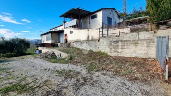 casa indipendente in vendita a Monteprandone in zona Centobuchi