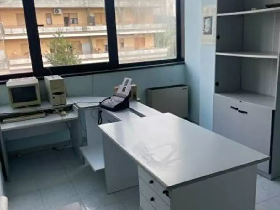 locale commerciale in vendita a Monteprandone in zona Centobuchi