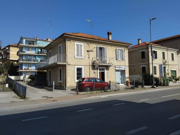 appartamento in vendita a Monteprandone in zona Centobuchi