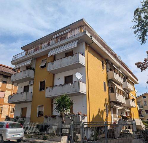 appartamento in vendita a Monteprandone in zona Centobuchi