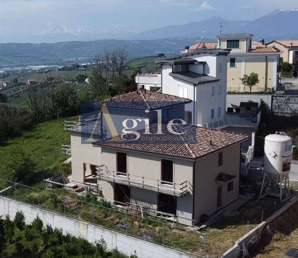 casa indipendente in vendita a Monteprandone