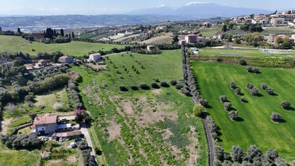 terreno edificabile in vendita a Monteprandone