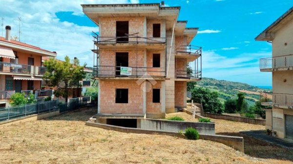 casa indipendente in vendita a Monteprandone in zona Centobuchi