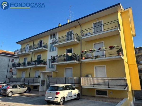 appartamento in vendita a Monteprandone in zona Centobuchi